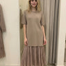 #color_Taupe